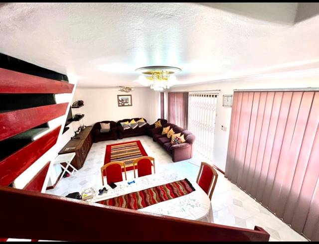 3 BEDROOM TOWNHOUSE FOR SALE IN RESERVOIR HILLS